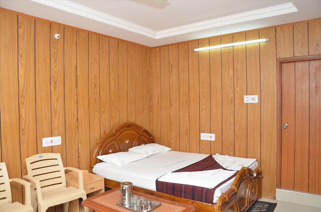 Saravanan Lodge 첸나이 객실 사진